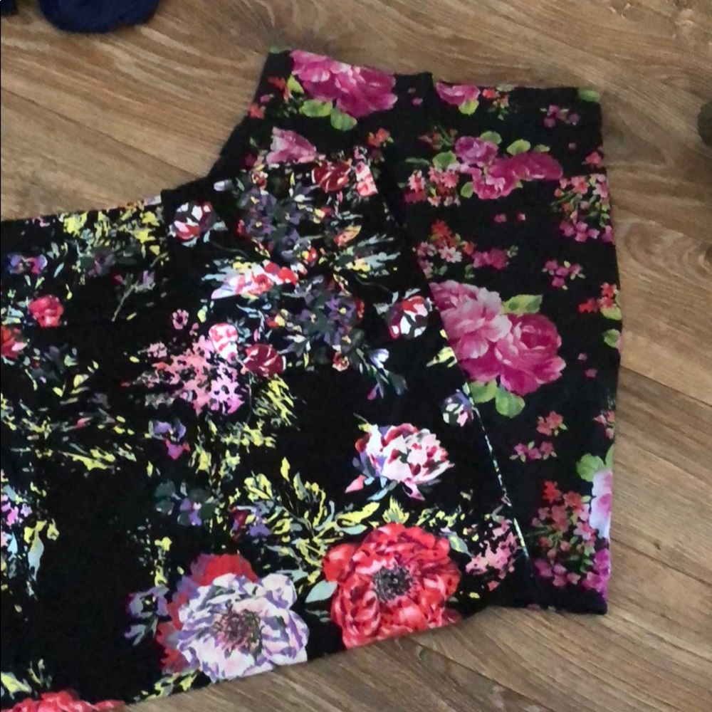 FLORAL MINI SKIRTS - 2 for 1 price !